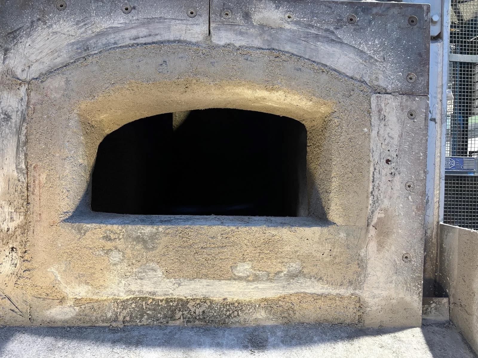Comprehensive partial repair in combustion plant construction